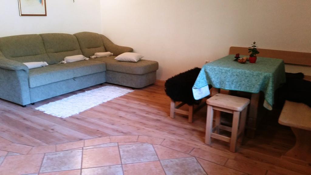 Apartments Pod Macesnovo Streho Solčava Стая снимка