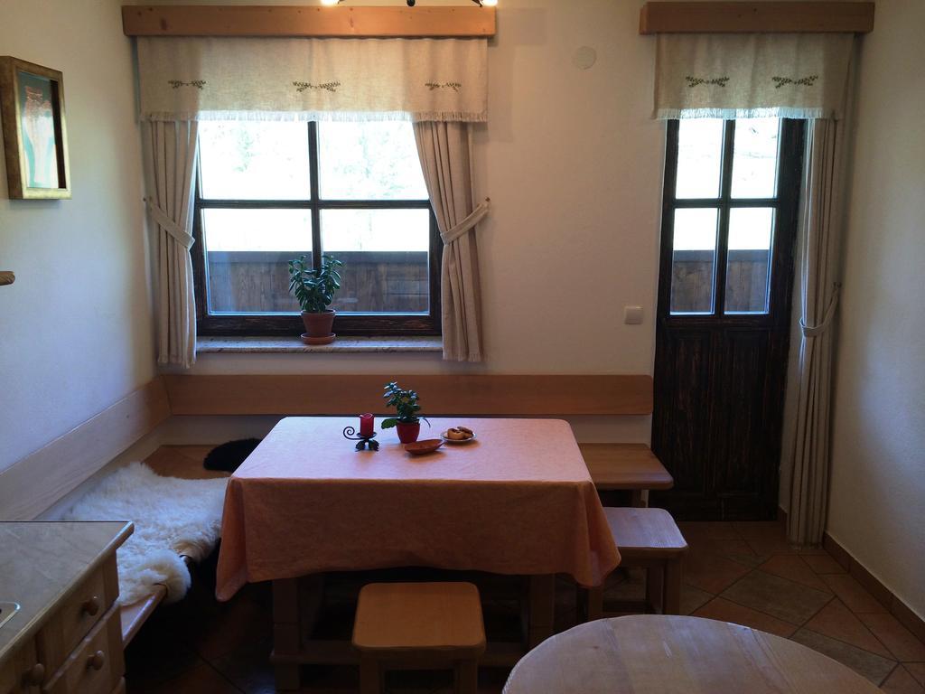 Apartments Pod Macesnovo Streho Solčava Стая снимка