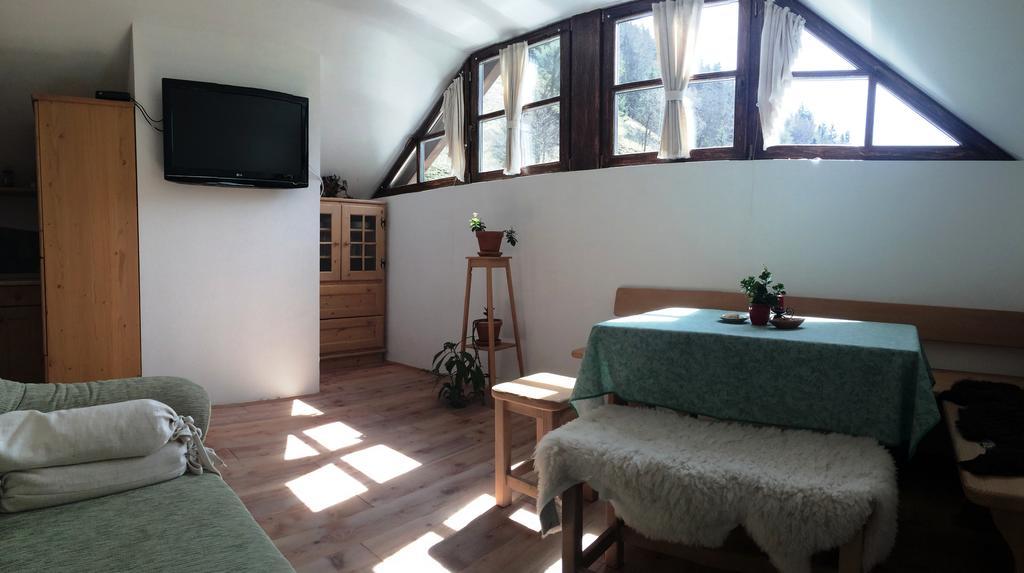 Apartments Pod Macesnovo Streho Solčava Екстериор снимка