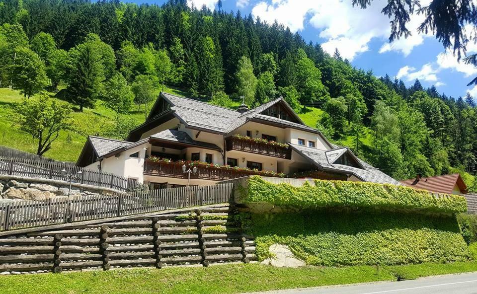 Apartments Pod Macesnovo Streho Solčava Екстериор снимка